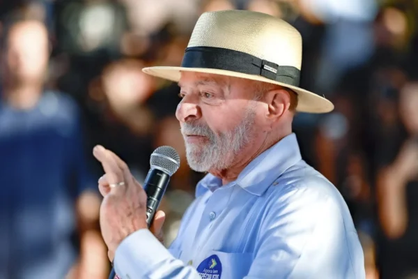 Em 72 horas, campanha de Lula muda comunicação e começa ‘guerra’ pela virada