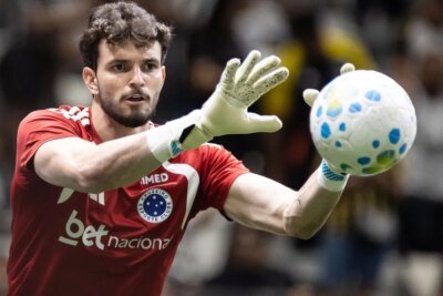 Clubes da Premier League observam goleiro Otávio em Atlético-MG x Cruzeiro