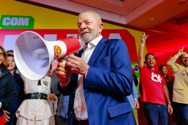 Lula diz em reunião que essa não é a pior eleição que já enfrentou
