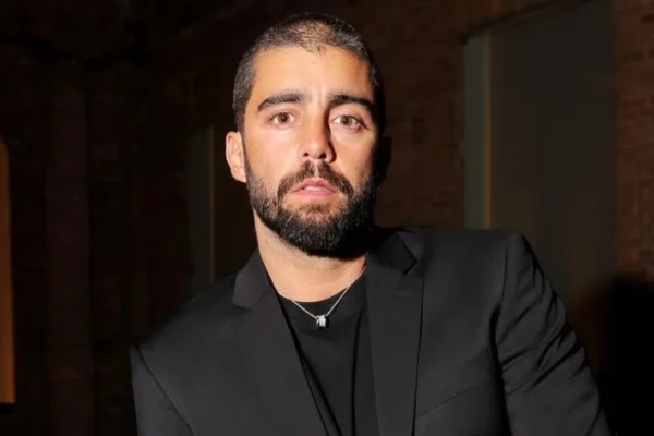 Doméstica diz ter sido usada como ‘laranja’ ao descobrir dívida de R$ 1 milhão e processa Pedro Scooby