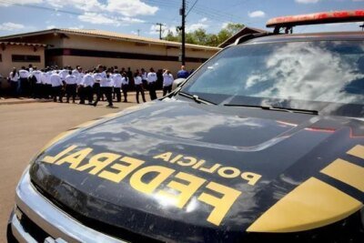 Quase metade dos policiais federais relata sofrimento psíquico, diz estudo