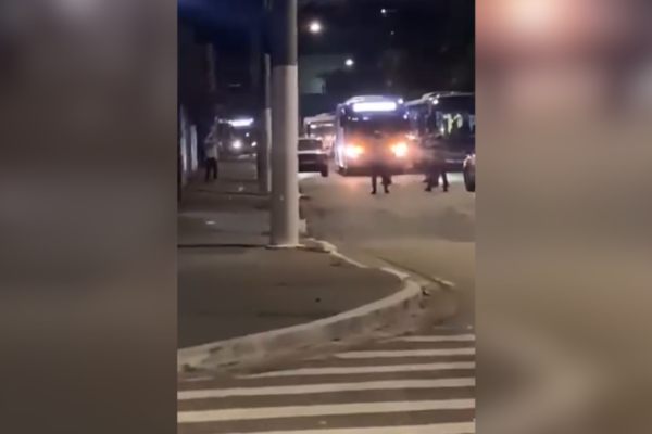 PMs atiram mais de 20 vezes e executam homem em surto na Zona Norte de SP