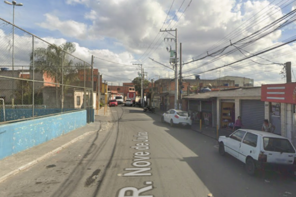 Homem morre e mulher fica ferida após ataque a tiros contra veículo em SP