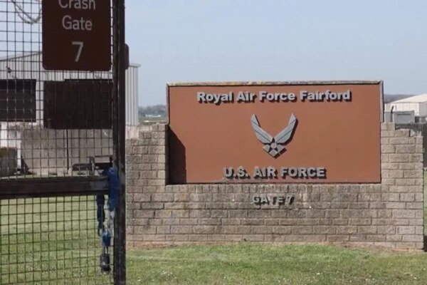 Suspeito de plano terrorista em base aérea é solto no Reino Unido