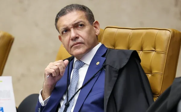 Kassio quebra promessa de TSE autocontido, e ministros veem intenção de ‘cavar’ intervenção do STF