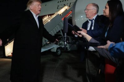 Trump diz que eleição foi “estranha” e aprovaria entrada de Flávio nos EUA
