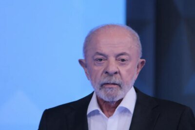 Lula diz que Flávio desrespeita o povo pobre do país: ‘Chamou Bolsa Família de bolsa farelo’