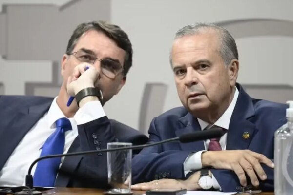 Rogério Marinho diz que só irá falar sobre fuga depois que Flávio se manifestar