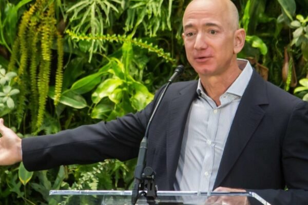 Jeff Bezos ganha US$ 87 bilhões e vira o segundo mais rico do mundo