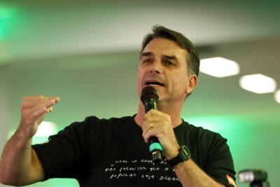 Relembre outros nomes ligados ao bolsonarismo que fugiram do país