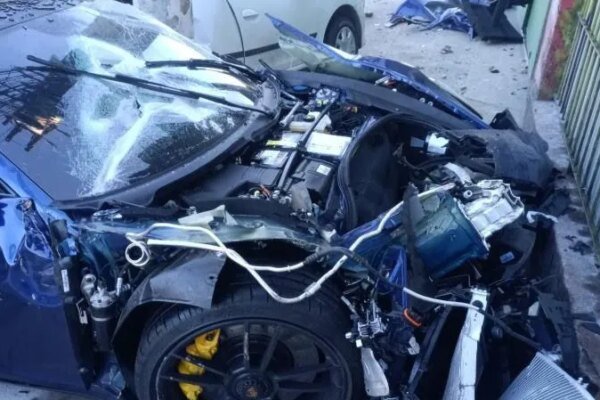 PMs viram réus por liberar motorista de Porsche sem bafômetro após acidente