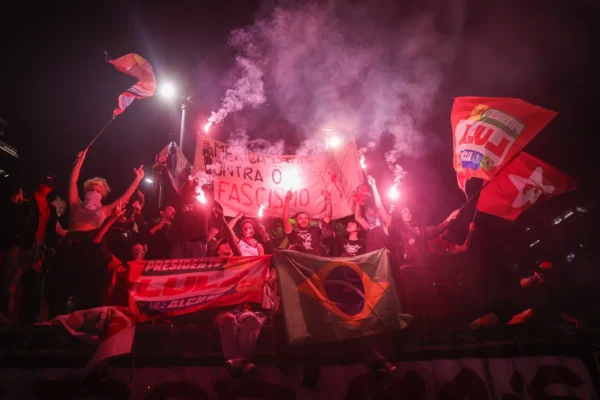 CADA VEZ MAIS GENTE