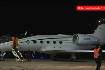 Flávio Bolsonaro se escondeu na Argentina e foi para os EUA na madrugada desta quarta