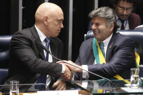 Fux fechou cerco a atos de Moraes na trama golpista após se irritar com reunião entre ministro e chefe da PF