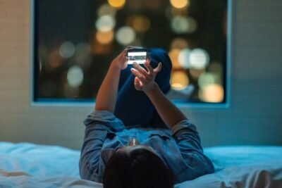 Anatel exige reconhecimento facial para ativar e manter linhas de celular