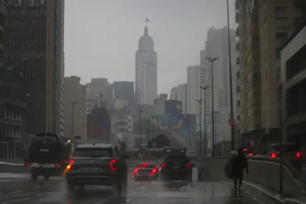 Chuva forte atinge Sudeste, Sul e Centro-Oeste nesta quinta-feira