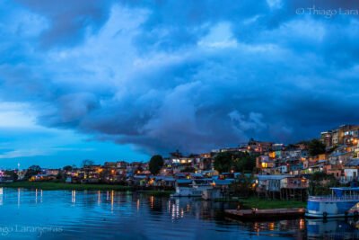 Forte chuva atinge Manaus e causa alagamentos nesta tarde