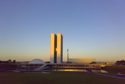 Congresso acelera debate sobre fim da escala 6×1 em Brasília