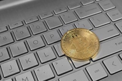 Ataque hacker mira corretoras e gera alerta no mercado cripto