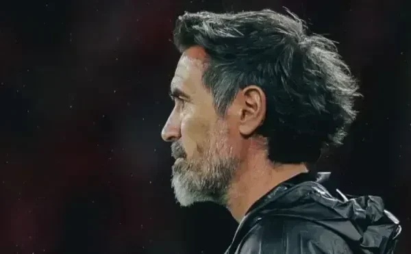Domínguez destaca tempos distintos em derrota “inédita” para o Flamengo