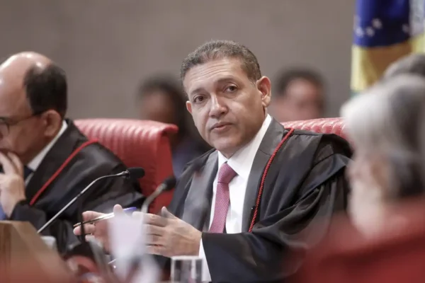 Presidente do TSE diz não haver ameaça internacional ou do crime organizado nas eleições