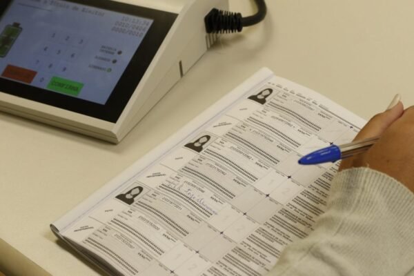 Não votou nas eleições 2026? Veja como justificar ausência no 1º turno
