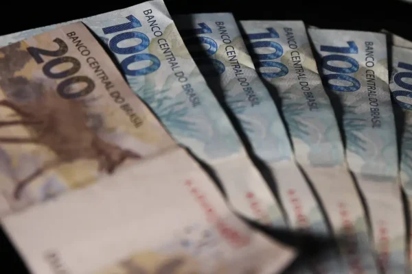 Dinheiro esquecido em bancos sobe para R$ 5,8 bilhões em agosto