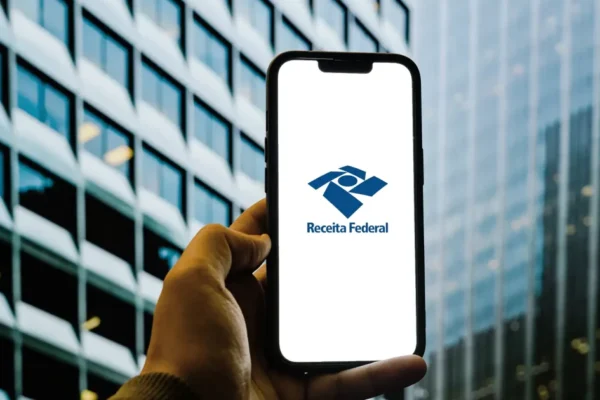 Receita envia cartas a quase 500 mil contribuintes na malha fina do IR 2026