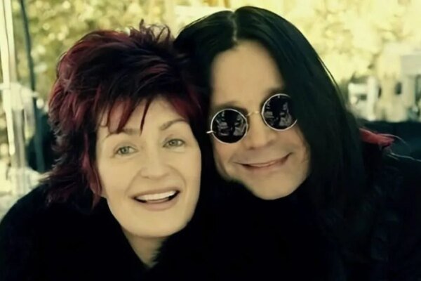 Sharon Osbourne diz que visita o túmulo de Ozzy “todos os dias”