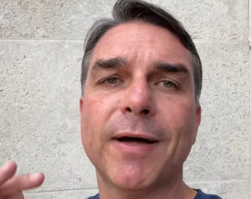 PL reconhece derrota para Lula, e Flávio Bolsonaro diz que vai liderar oposição