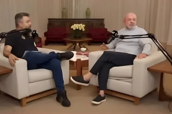 ‘Acho que as eleições vão ser decididas no domingo’, diz Lula, em podcast